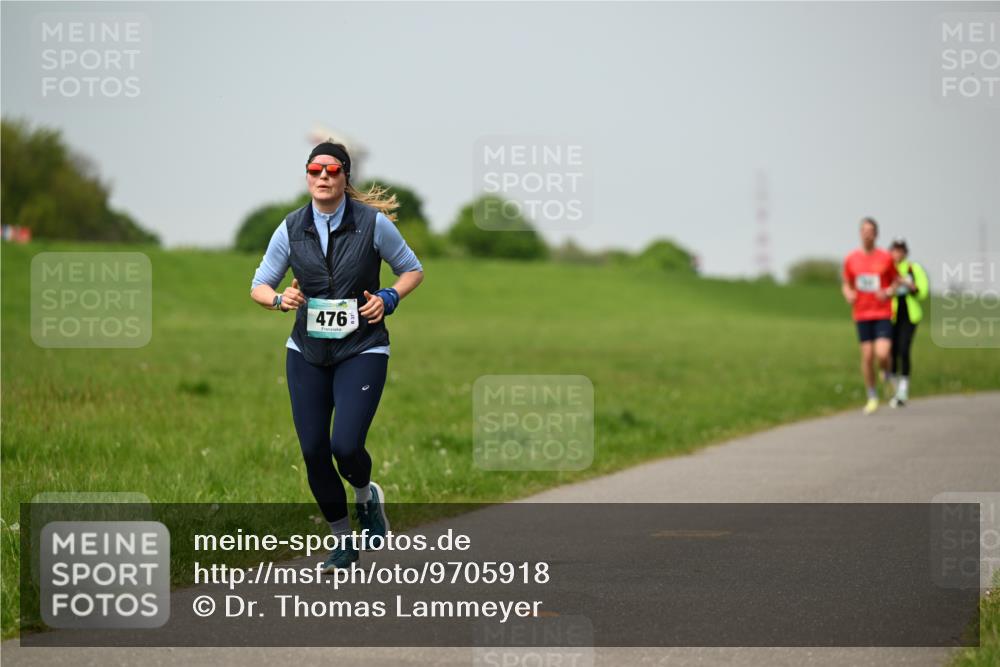 10.05.2026 - 8. Wedeler Halbmarathon Dr. Thomas Lammeyer http://msf.ph/oto/9705918 10.05.2026 11:56:21 Laufen 476 meine-sportfotos.de