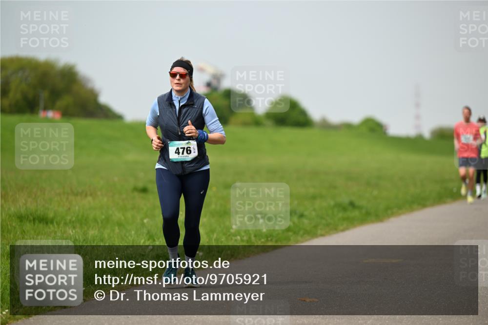 10.05.2026 - 8. Wedeler Halbmarathon Dr. Thomas Lammeyer http://msf.ph/oto/9705921 10.05.2026 11:56:21 Laufen 476 meine-sportfotos.de