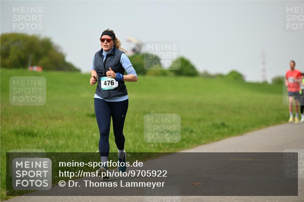 10.05.2026 - 8. Wedeler Halbmarathon Dr. Thomas Lammeyer http://msf.ph/oto/9705922 10.05.2026 11:56:21 Laufen 476 meine-sportfotos.de