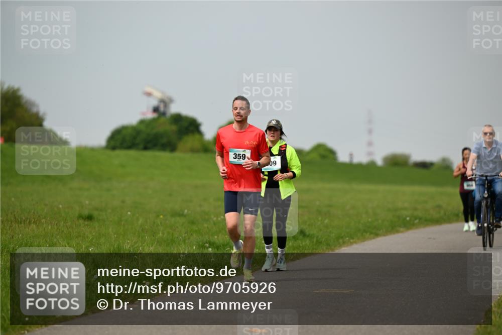 10.05.2026 - 8. Wedeler Halbmarathon Dr. Thomas Lammeyer http://msf.ph/oto/9705926 10.05.2026 11:56:30 Laufen 359, 314 meine-sportfotos.de
