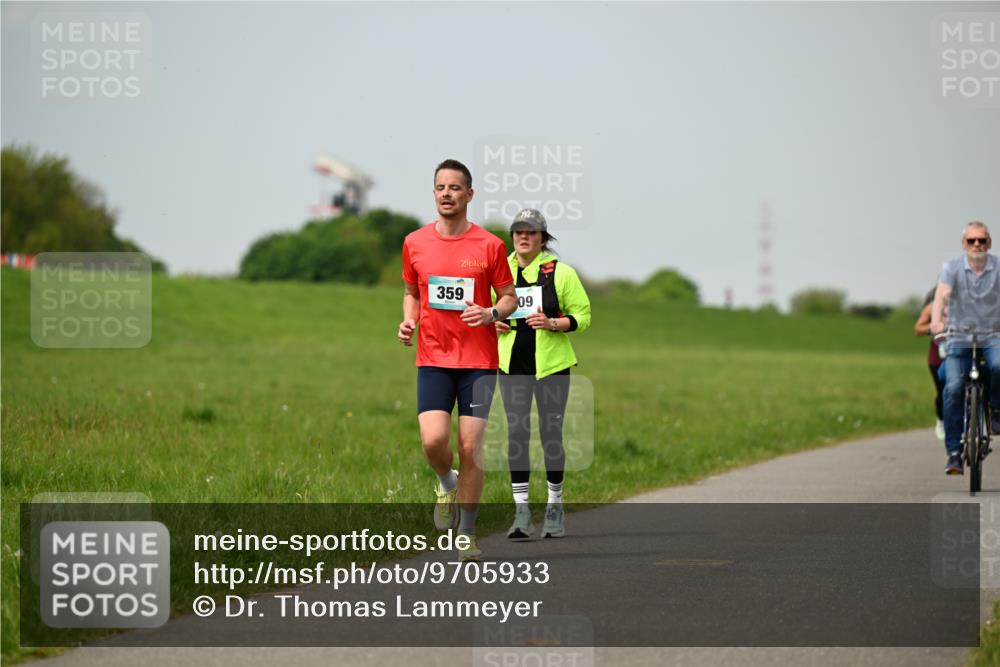 10.05.2026 - 8. Wedeler Halbmarathon Dr. Thomas Lammeyer http://msf.ph/oto/9705933 10.05.2026 11:56:31 Laufen 359 meine-sportfotos.de
