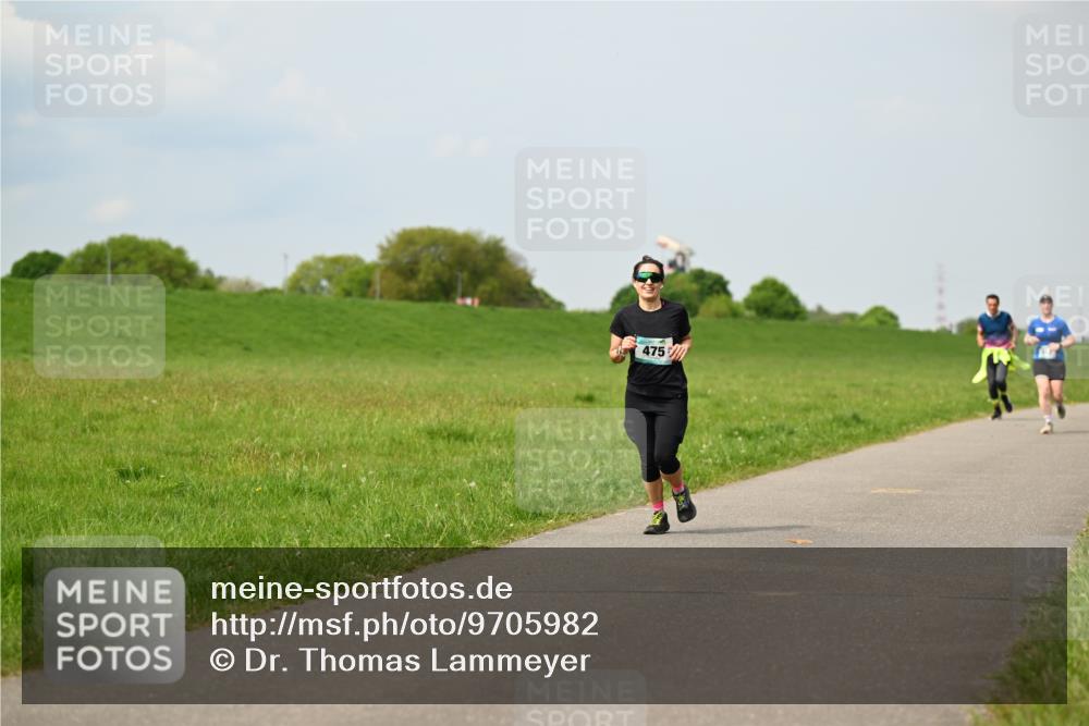 10.05.2026 - 8. Wedeler Halbmarathon Dr. Thomas Lammeyer http://msf.ph/oto/9705982 10.05.2026 11:56:52 Laufen 475 meine-sportfotos.de