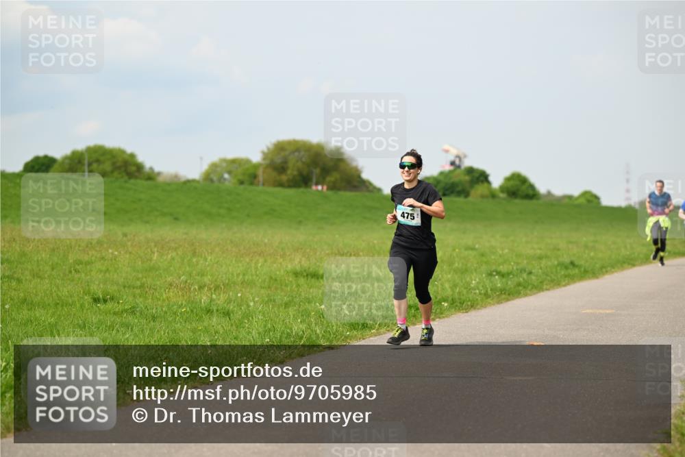 10.05.2026 - 8. Wedeler Halbmarathon Dr. Thomas Lammeyer http://msf.ph/oto/9705985 10.05.2026 11:56:52 Laufen 4755 meine-sportfotos.de