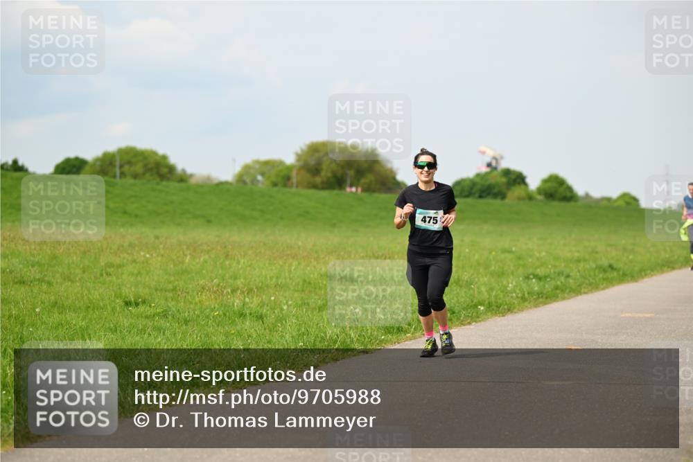 10.05.2026 - 8. Wedeler Halbmarathon Dr. Thomas Lammeyer http://msf.ph/oto/9705988 10.05.2026 11:56:52 Laufen 475 meine-sportfotos.de