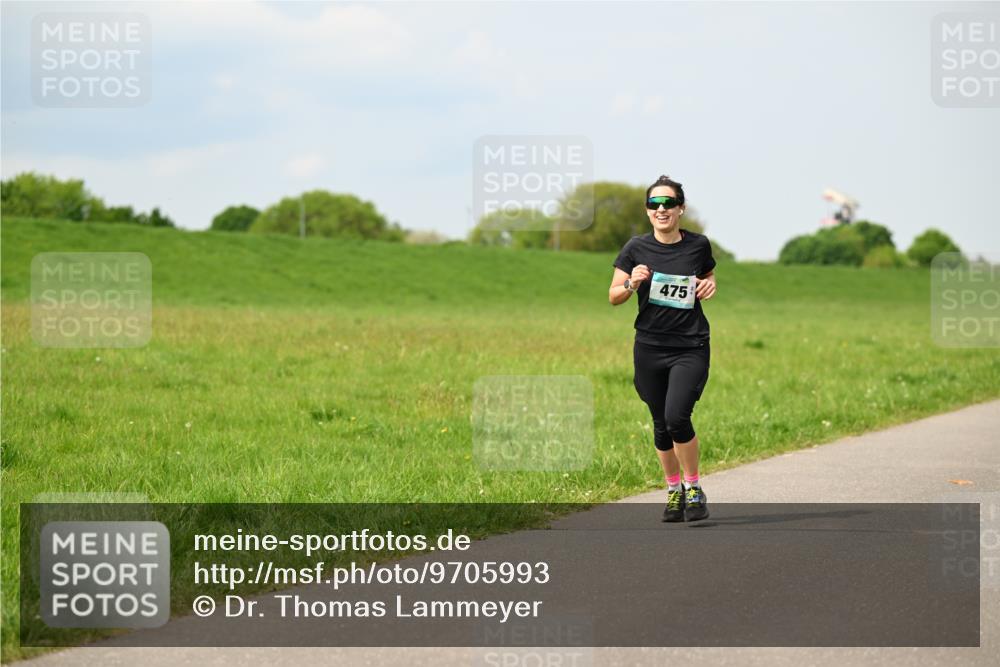 10.05.2026 - 8. Wedeler Halbmarathon Dr. Thomas Lammeyer http://msf.ph/oto/9705993 10.05.2026 11:56:53 Laufen 475 meine-sportfotos.de