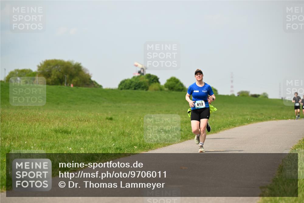 10.05.2026 - 8. Wedeler Halbmarathon Dr. Thomas Lammeyer http://msf.ph/oto/9706011 10.05.2026 11:56:57 Laufen 612 meine-sportfotos.de