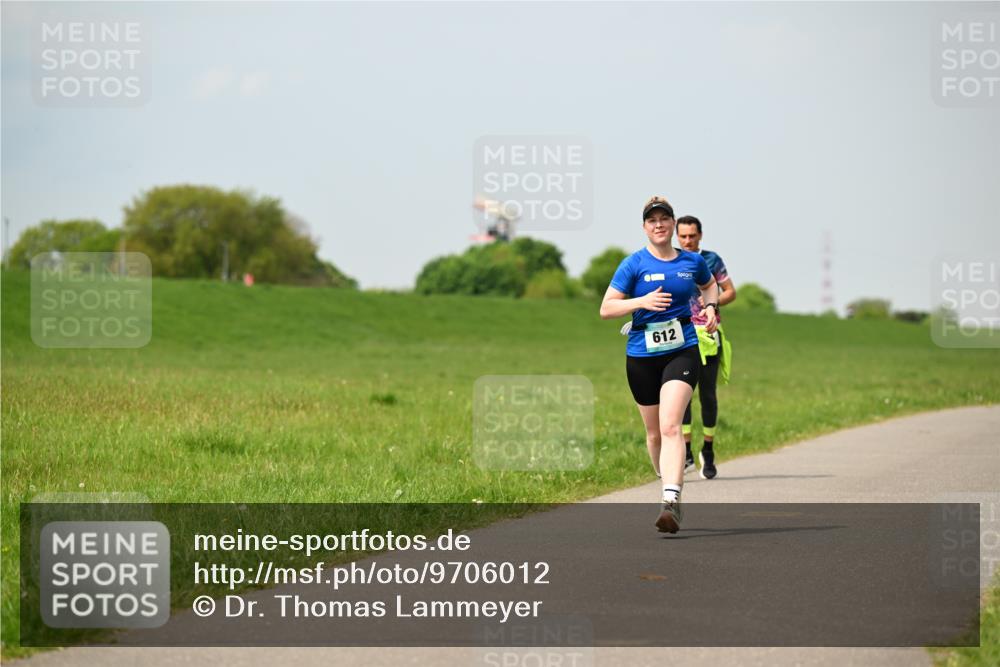 10.05.2026 - 8. Wedeler Halbmarathon Dr. Thomas Lammeyer http://msf.ph/oto/9706012 10.05.2026 11:56:57 Laufen 612 meine-sportfotos.de