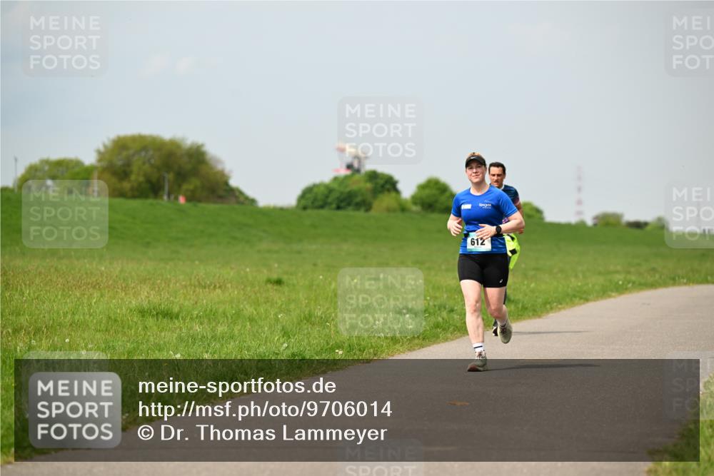 10.05.2026 - 8. Wedeler Halbmarathon Dr. Thomas Lammeyer http://msf.ph/oto/9706014 10.05.2026 11:56:57 Laufen 612 meine-sportfotos.de