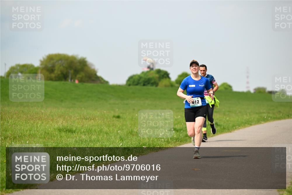 10.05.2026 - 8. Wedeler Halbmarathon Dr. Thomas Lammeyer http://msf.ph/oto/9706016 10.05.2026 11:56:58 Laufen 612 meine-sportfotos.de