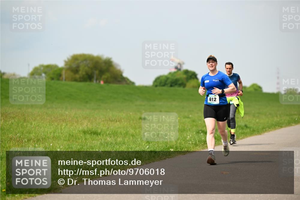 10.05.2026 - 8. Wedeler Halbmarathon Dr. Thomas Lammeyer http://msf.ph/oto/9706018 10.05.2026 11:56:58 Laufen 612 meine-sportfotos.de