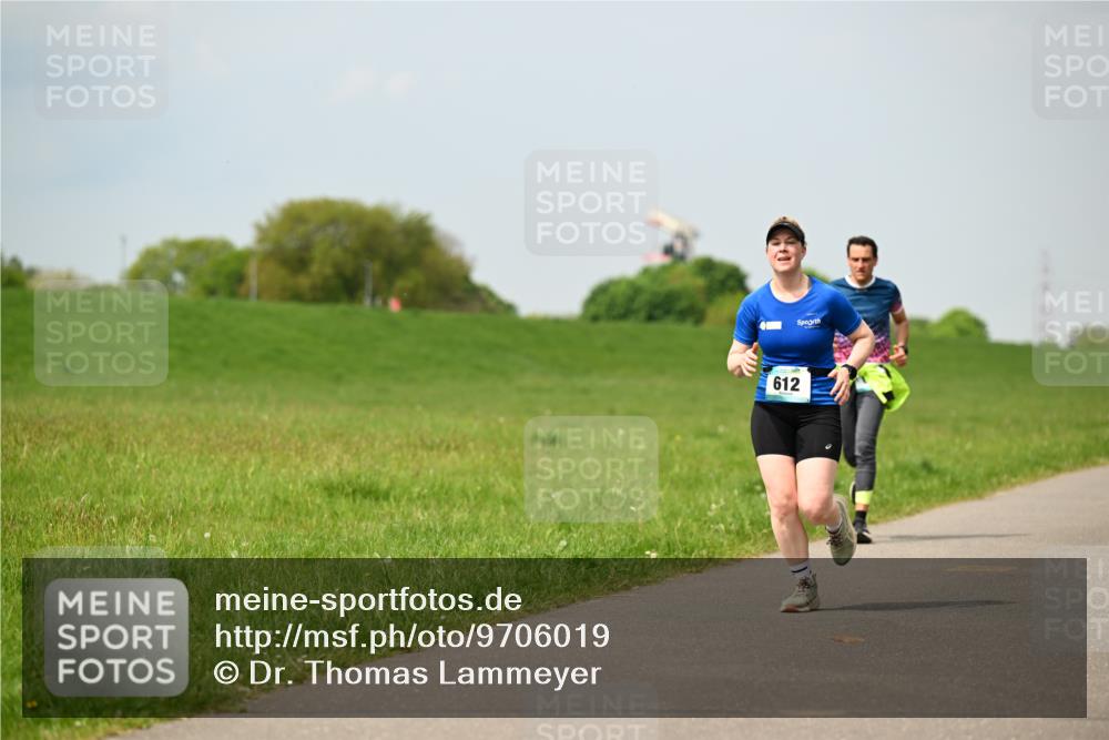 10.05.2026 - 8. Wedeler Halbmarathon Dr. Thomas Lammeyer http://msf.ph/oto/9706019 10.05.2026 11:56:58 Laufen 612 meine-sportfotos.de