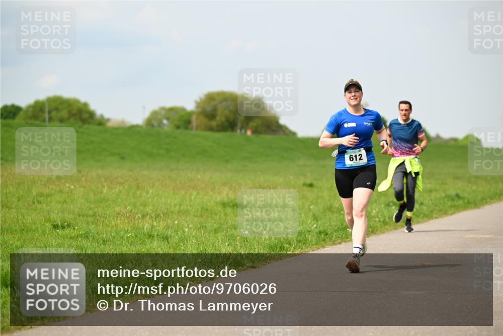 10.05.2026 - 8. Wedeler Halbmarathon Dr. Thomas Lammeyer http://msf.ph/oto/9706026 10.05.2026 11:56:59 Laufen 612 meine-sportfotos.de