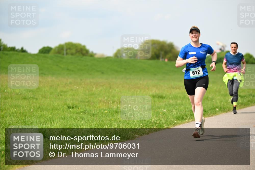 10.05.2026 - 8. Wedeler Halbmarathon Dr. Thomas Lammeyer http://msf.ph/oto/9706031 10.05.2026 11:57:00 Laufen 612 meine-sportfotos.de