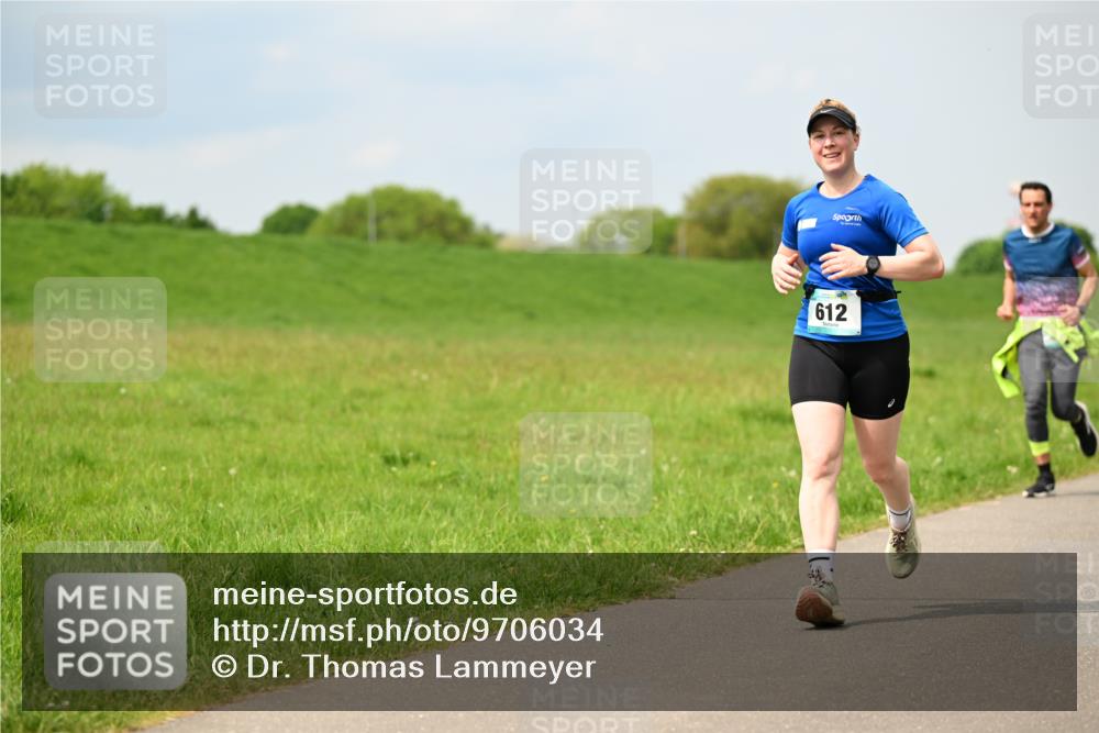 10.05.2026 - 8. Wedeler Halbmarathon Dr. Thomas Lammeyer http://msf.ph/oto/9706034 10.05.2026 11:57:00 Laufen 612 meine-sportfotos.de