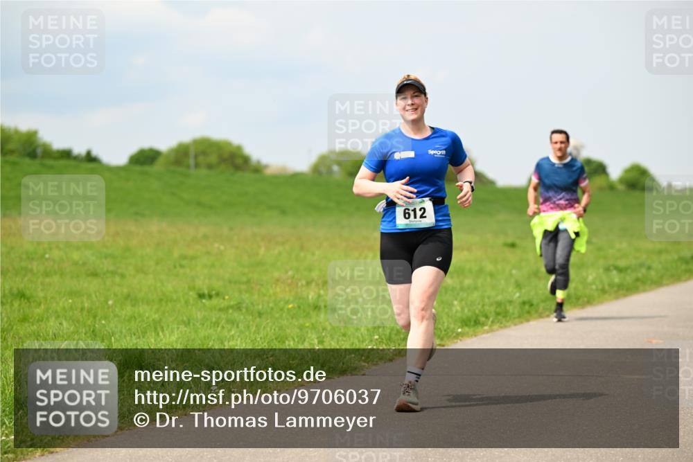 10.05.2026 - 8. Wedeler Halbmarathon Dr. Thomas Lammeyer http://msf.ph/oto/9706037 10.05.2026 11:57:00 Laufen 612 meine-sportfotos.de