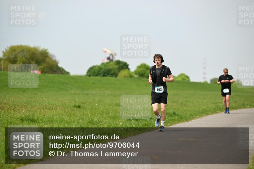 10.05.2026 - 8. Wedeler Halbmarathon Dr. Thomas Lammeyer http://msf.ph/oto/9706044 10.05.2026 11:57:14 Laufen 662 meine-sportfotos.de