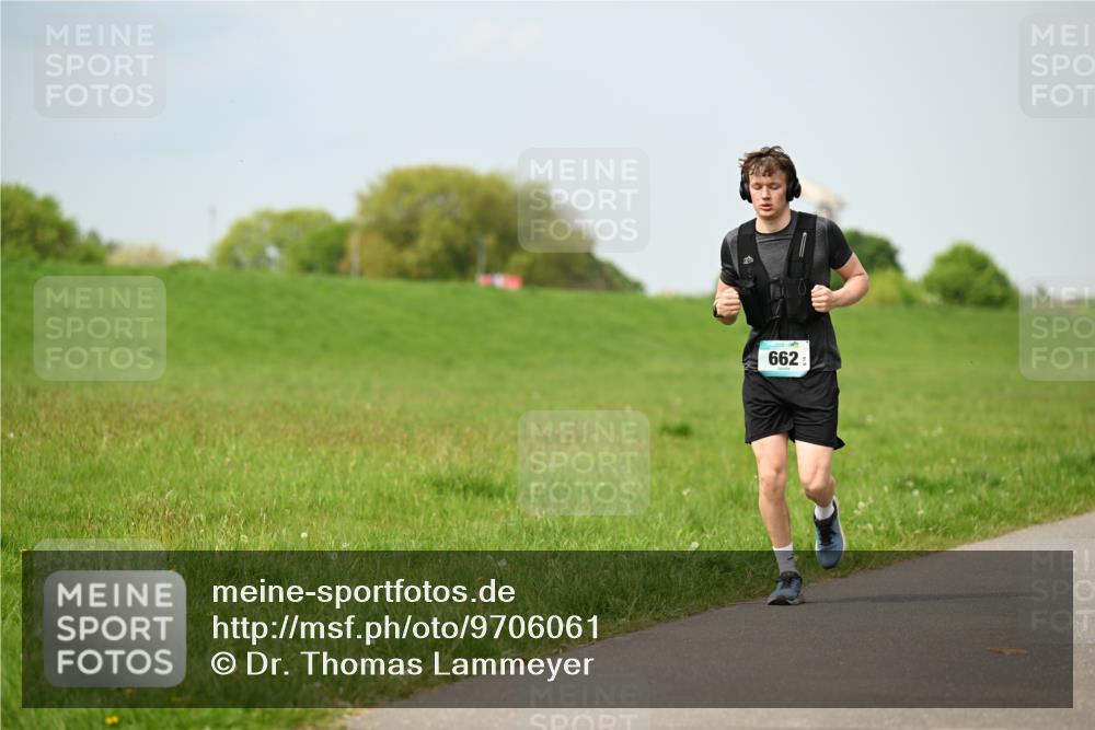 10.05.2026 - 8. Wedeler Halbmarathon Dr. Thomas Lammeyer http://msf.ph/oto/9706061 10.05.2026 11:57:16 Laufen 662 meine-sportfotos.de
