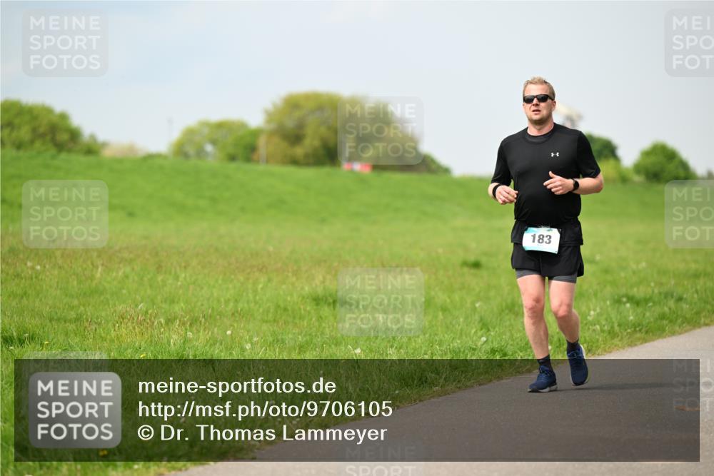 10.05.2026 - 8. Wedeler Halbmarathon Dr. Thomas Lammeyer http://msf.ph/oto/9706105 10.05.2026 11:57:26 Laufen 183 meine-sportfotos.de
