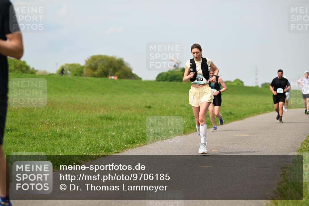 10.05.2026 - 8. Wedeler Halbmarathon Dr. Thomas Lammeyer http://msf.ph/oto/9706185 10.05.2026 11:57:34 Laufen 483 meine-sportfotos.de