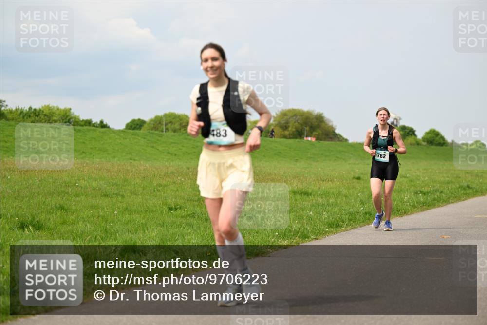 10.05.2026 - 8. Wedeler Halbmarathon Dr. Thomas Lammeyer http://msf.ph/oto/9706223 10.05.2026 11:57:37 Laufen 483, 762 meine-sportfotos.de