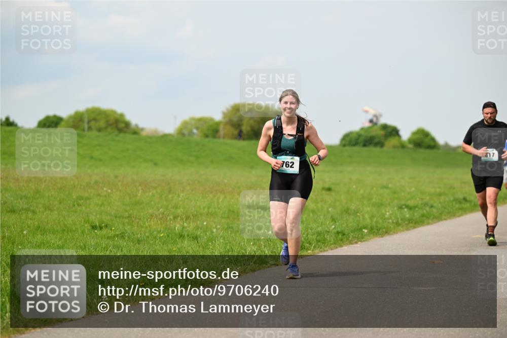 10.05.2026 - 8. Wedeler Halbmarathon Dr. Thomas Lammeyer http://msf.ph/oto/9706240 10.05.2026 11:57:38 Laufen 762 meine-sportfotos.de