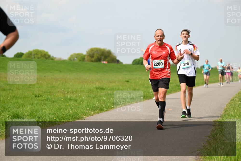 10.05.2026 - 8. Wedeler Halbmarathon Dr. Thomas Lammeyer http://msf.ph/oto/9706320 10.05.2026 11:57:44 Laufen 2200, 328 meine-sportfotos.de