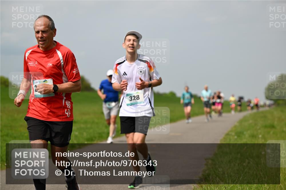 10.05.2026 - 8. Wedeler Halbmarathon Dr. Thomas Lammeyer http://msf.ph/oto/9706343 10.05.2026 11:57:46 Laufen 1009, 328 meine-sportfotos.de