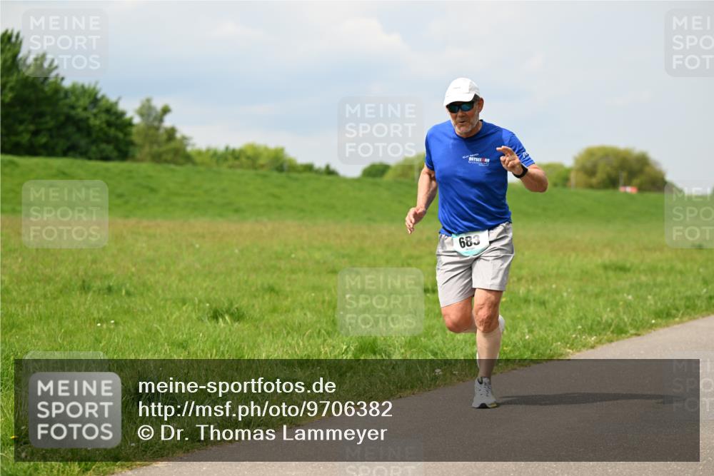 10.05.2026 - 8. Wedeler Halbmarathon Dr. Thomas Lammeyer http://msf.ph/oto/9706382 10.05.2026 11:57:49 Laufen 683 meine-sportfotos.de