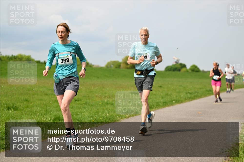 10.05.2026 - 8. Wedeler Halbmarathon Dr. Thomas Lammeyer http://msf.ph/oto/9706458 10.05.2026 11:57:54 Laufen 398 meine-sportfotos.de