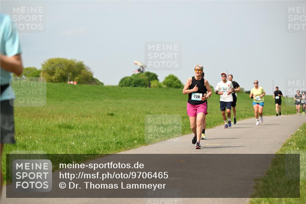 10.05.2026 - 8. Wedeler Halbmarathon Dr. Thomas Lammeyer http://msf.ph/oto/9706465 10.05.2026 11:57:55 Laufen 726, 622 meine-sportfotos.de