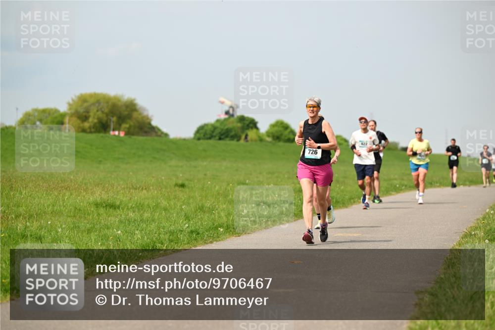 10.05.2026 - 8. Wedeler Halbmarathon Dr. Thomas Lammeyer http://msf.ph/oto/9706467 10.05.2026 11:57:55 Laufen 726, 622 meine-sportfotos.de