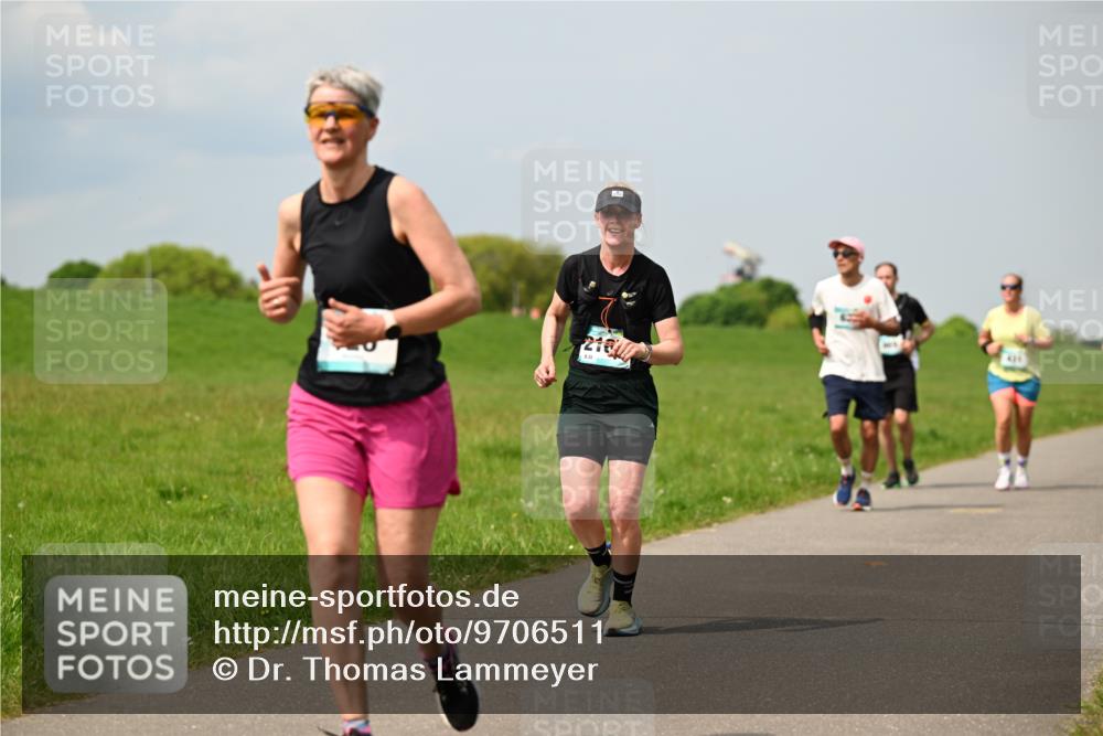 10.05.2026 - 8. Wedeler Halbmarathon Dr. Thomas Lammeyer http://msf.ph/oto/9706511 10.05.2026 11:58:00 Laufen  meine-sportfotos.de