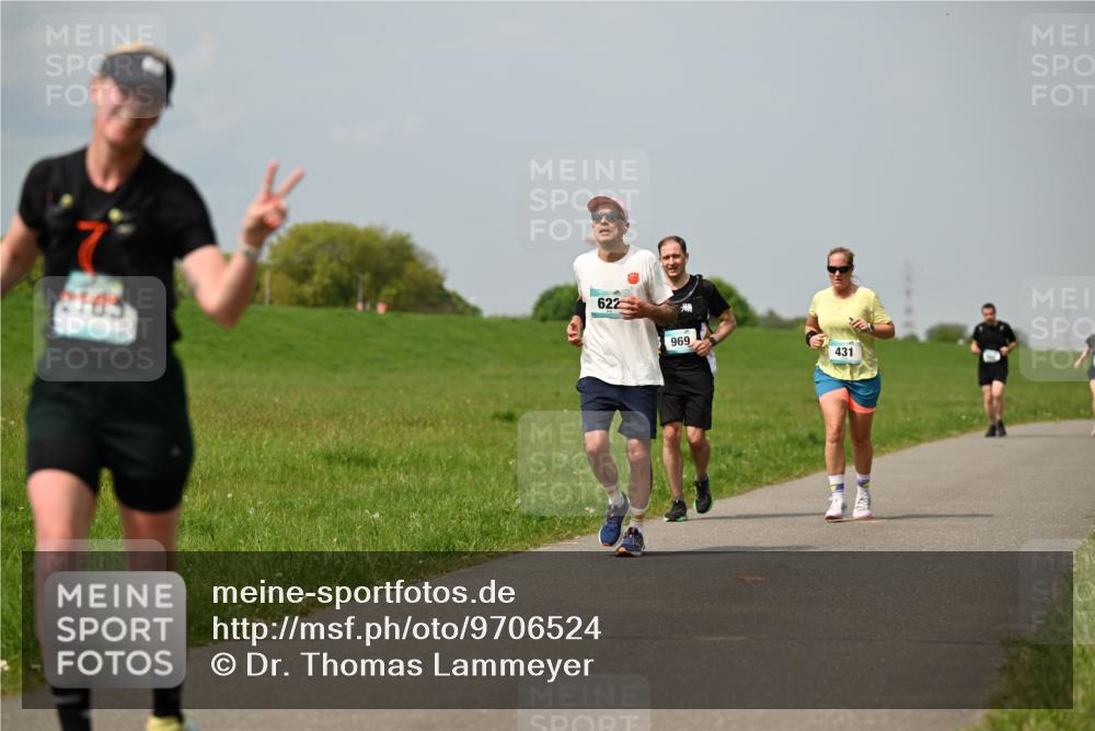10.05.2026 - 8. Wedeler Halbmarathon Dr. Thomas Lammeyer http://msf.ph/oto/9706524 10.05.2026 11:58:01 Laufen 622, 969, 431 meine-sportfotos.de