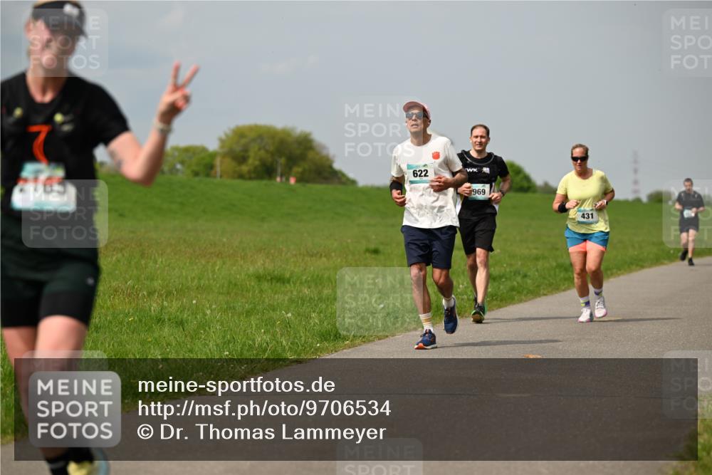 10.05.2026 - 8. Wedeler Halbmarathon Dr. Thomas Lammeyer http://msf.ph/oto/9706534 10.05.2026 11:58:01 Laufen 2165, 622, 969, 431 meine-sportfotos.de