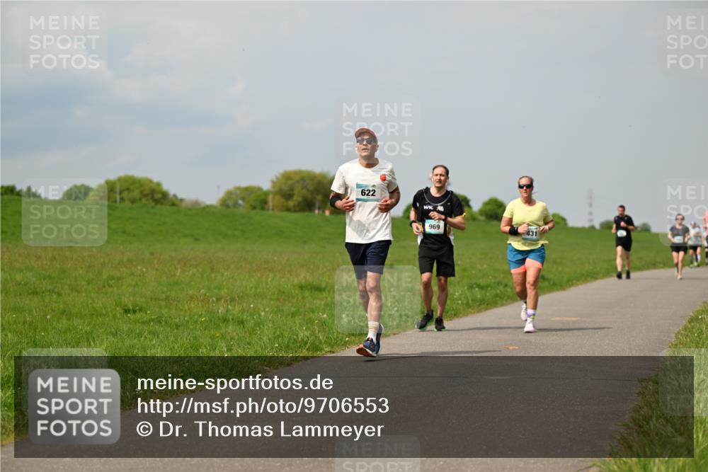 10.05.2026 - 8. Wedeler Halbmarathon Dr. Thomas Lammeyer http://msf.ph/oto/9706553 10.05.2026 11:58:02 Laufen 622, 969, 431 meine-sportfotos.de