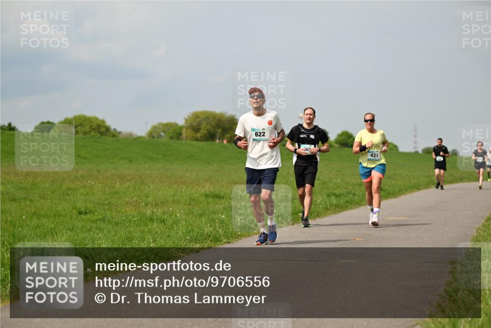 10.05.2026 - 8. Wedeler Halbmarathon Dr. Thomas Lammeyer http://msf.ph/oto/9706556 10.05.2026 11:58:02 Laufen 622, 369, 431 meine-sportfotos.de