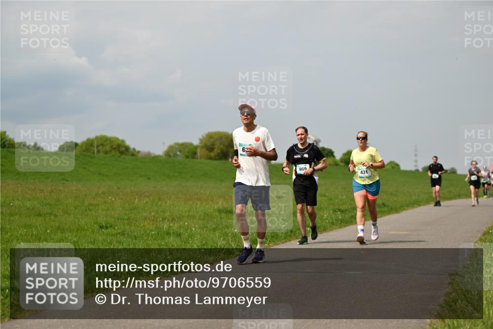 10.05.2026 - 8. Wedeler Halbmarathon Dr. Thomas Lammeyer http://msf.ph/oto/9706559 10.05.2026 11:58:03 Laufen 969, 431 meine-sportfotos.de