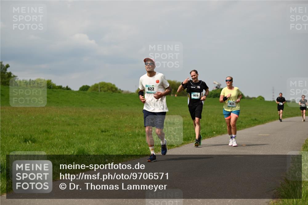 10.05.2026 - 8. Wedeler Halbmarathon Dr. Thomas Lammeyer http://msf.ph/oto/9706571 10.05.2026 11:58:04 Laufen 622, 969, 431 meine-sportfotos.de