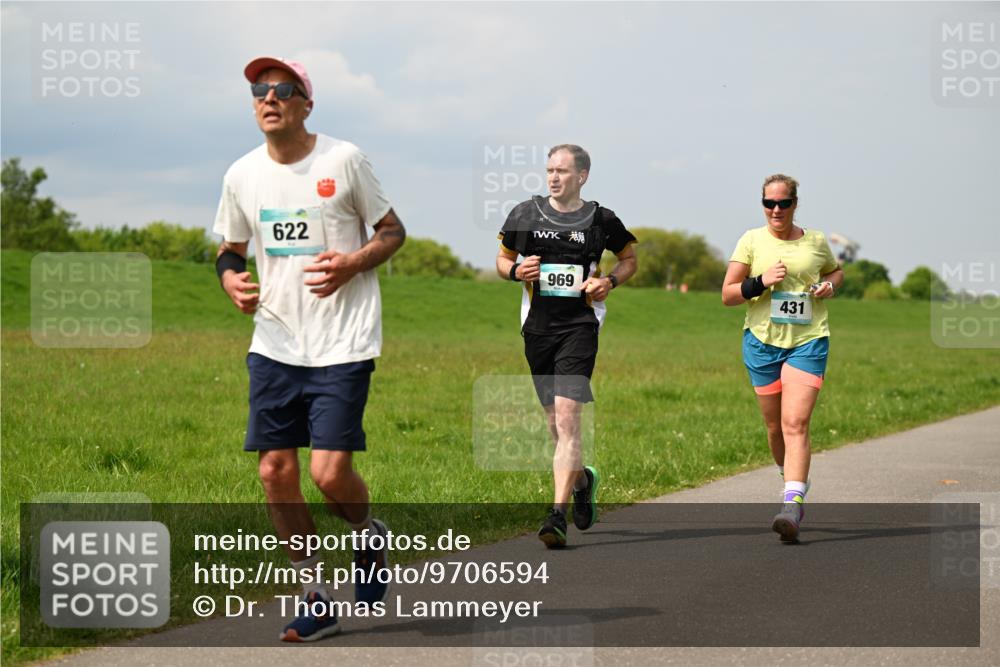 10.05.2026 - 8. Wedeler Halbmarathon Dr. Thomas Lammeyer http://msf.ph/oto/9706594 10.05.2026 11:58:05 Laufen 622, 969, 431 meine-sportfotos.de