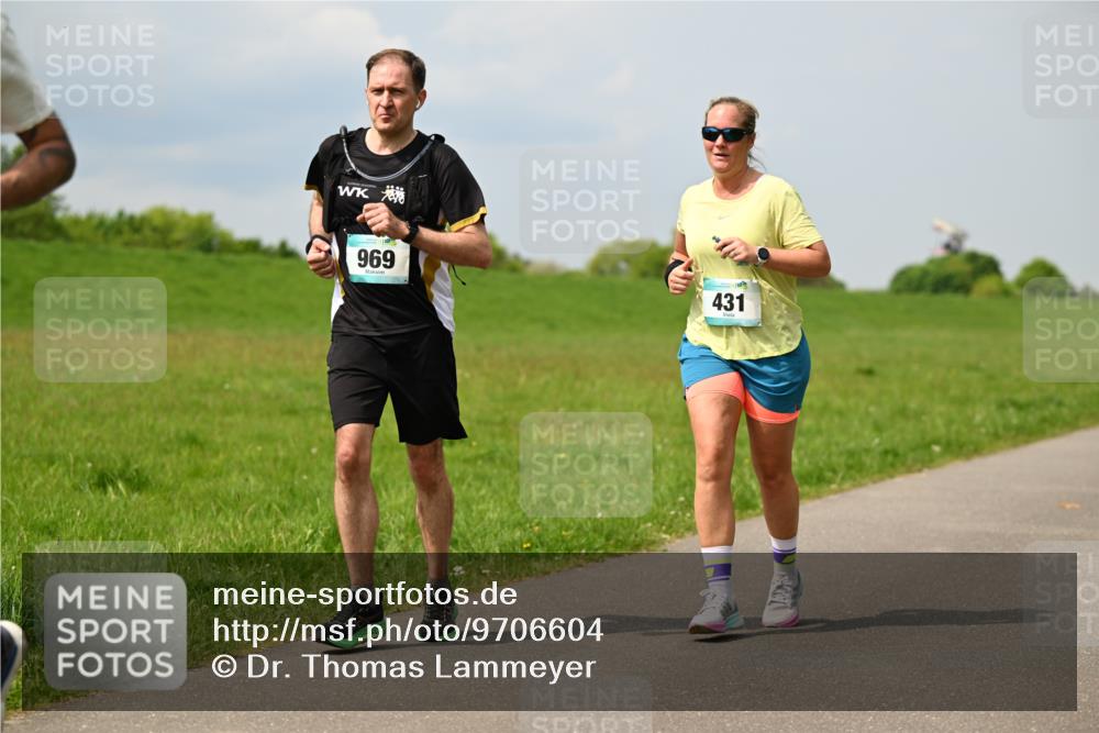 10.05.2026 - 8. Wedeler Halbmarathon Dr. Thomas Lammeyer http://msf.ph/oto/9706604 10.05.2026 11:58:06 Laufen 969, 431 meine-sportfotos.de