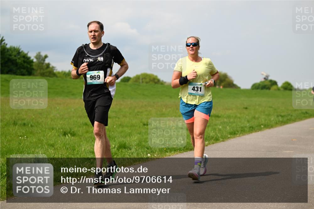 10.05.2026 - 8. Wedeler Halbmarathon Dr. Thomas Lammeyer http://msf.ph/oto/9706614 10.05.2026 11:58:06 Laufen 969, 431 meine-sportfotos.de