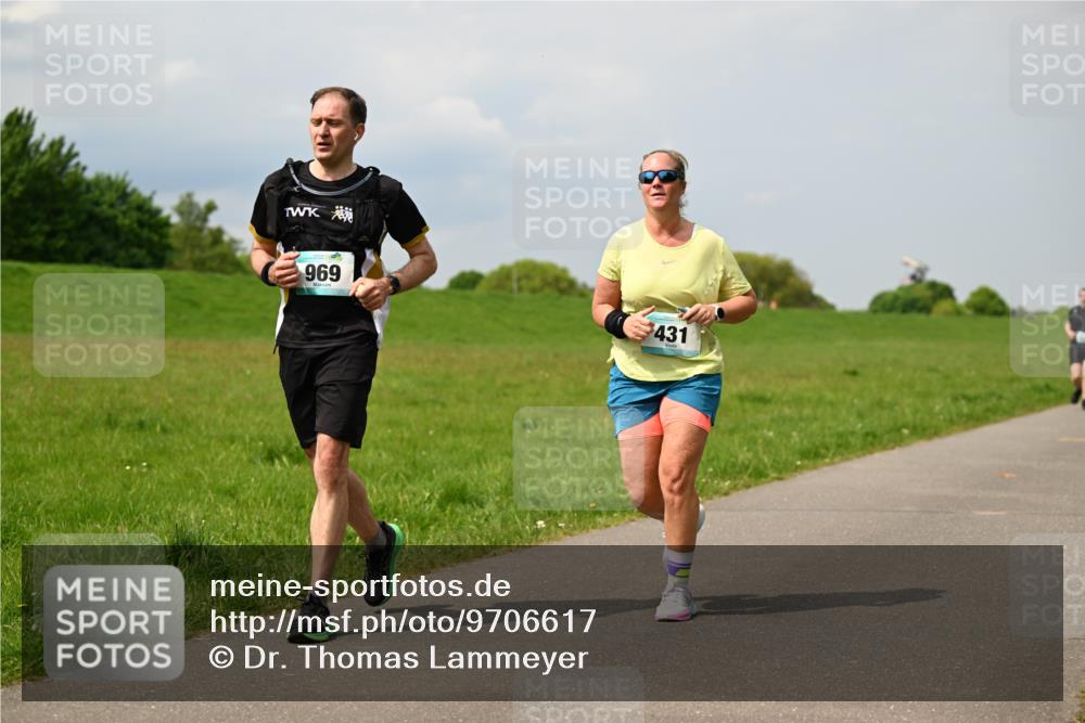 10.05.2026 - 8. Wedeler Halbmarathon Dr. Thomas Lammeyer http://msf.ph/oto/9706617 10.05.2026 11:58:07 Laufen 969, 431 meine-sportfotos.de