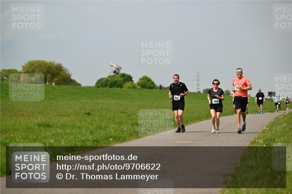 10.05.2026 - 8. Wedeler Halbmarathon Dr. Thomas Lammeyer http://msf.ph/oto/9706622 10.05.2026 11:58:08 Laufen  meine-sportfotos.de