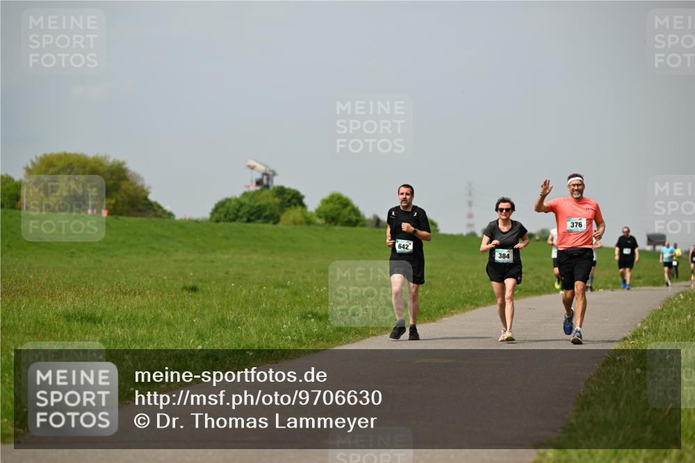 10.05.2026 - 8. Wedeler Halbmarathon Dr. Thomas Lammeyer http://msf.ph/oto/9706630 10.05.2026 11:58:08 Laufen 642, 384, 376 meine-sportfotos.de