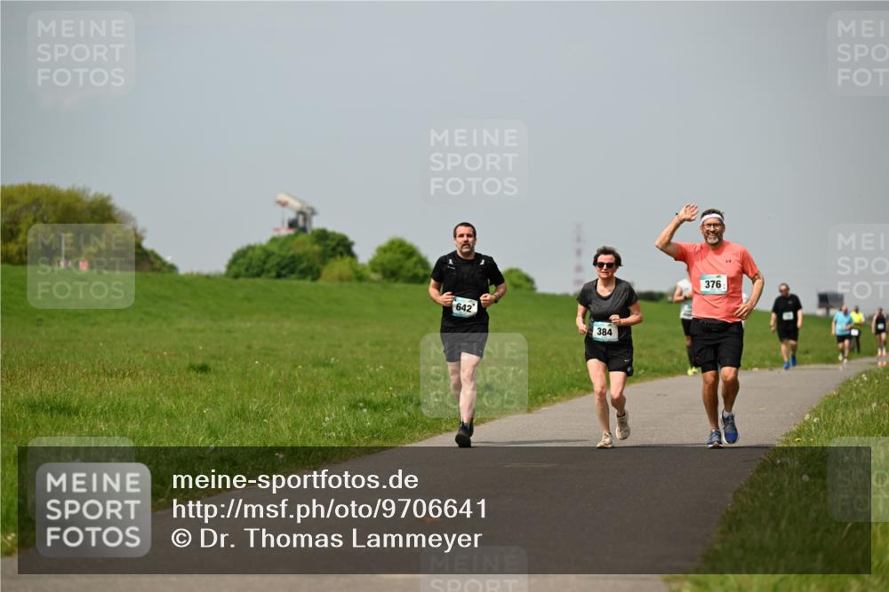 10.05.2026 - 8. Wedeler Halbmarathon Dr. Thomas Lammeyer http://msf.ph/oto/9706641 10.05.2026 11:58:09 Laufen 642, 384, 376 meine-sportfotos.de