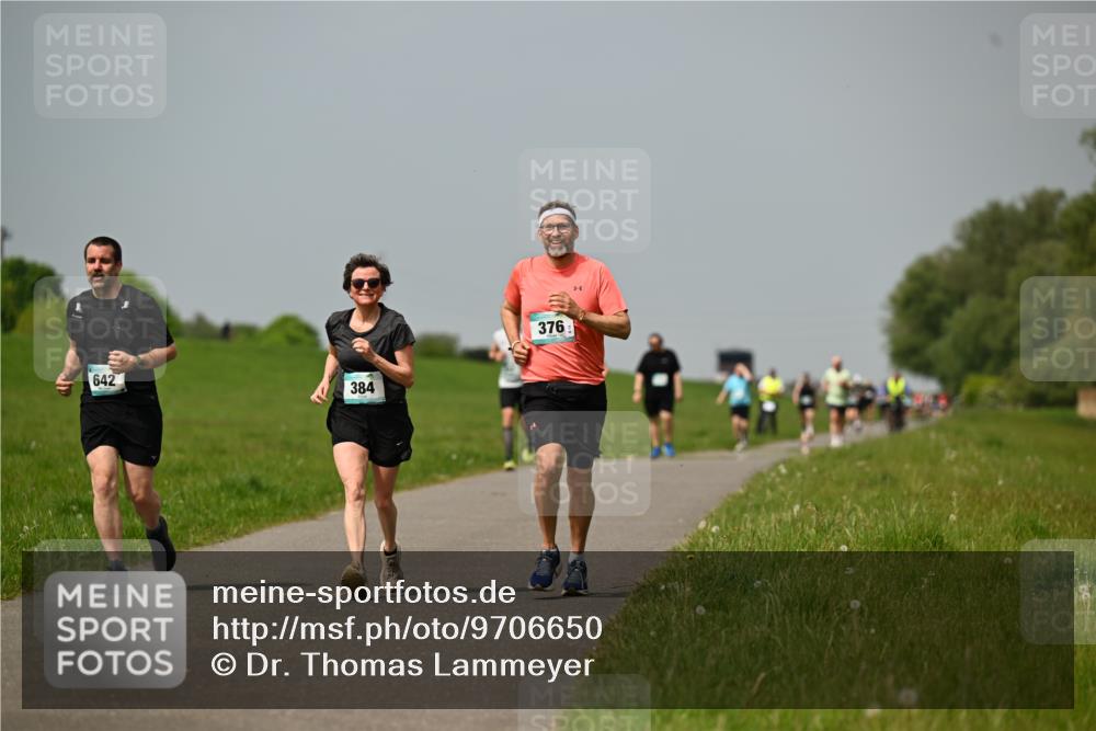 10.05.2026 - 8. Wedeler Halbmarathon Dr. Thomas Lammeyer http://msf.ph/oto/9706650 10.05.2026 11:58:10 Laufen 642, 384, 376 meine-sportfotos.de