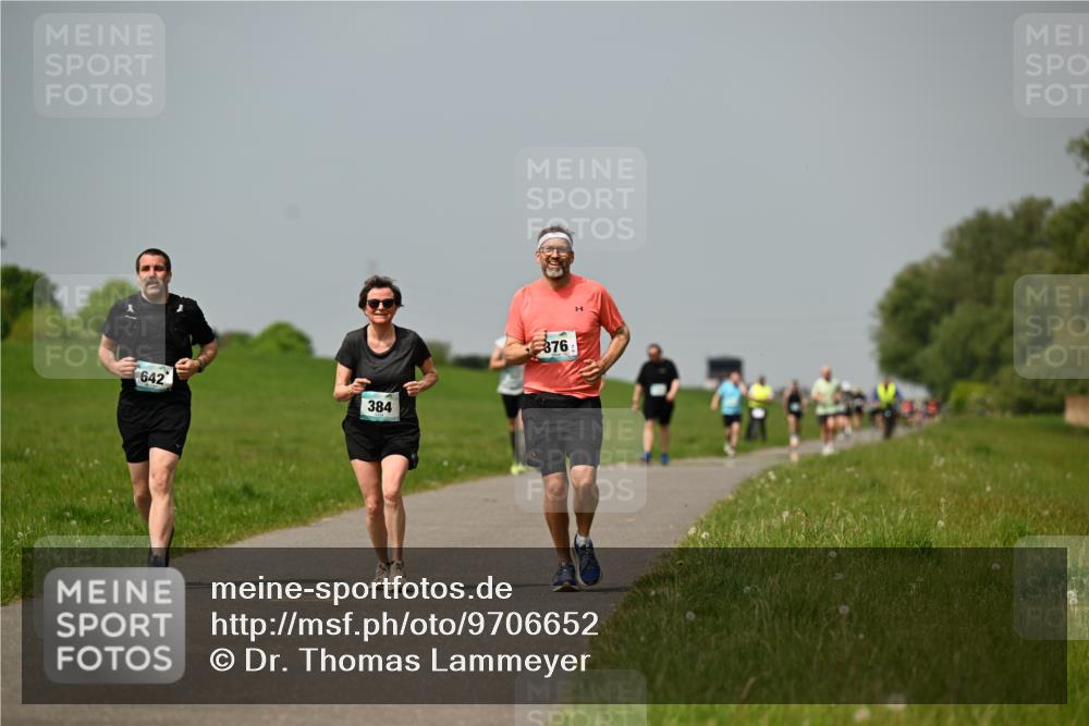 10.05.2026 - 8. Wedeler Halbmarathon Dr. Thomas Lammeyer http://msf.ph/oto/9706652 10.05.2026 11:58:09 Laufen 642, 384, 376 meine-sportfotos.de