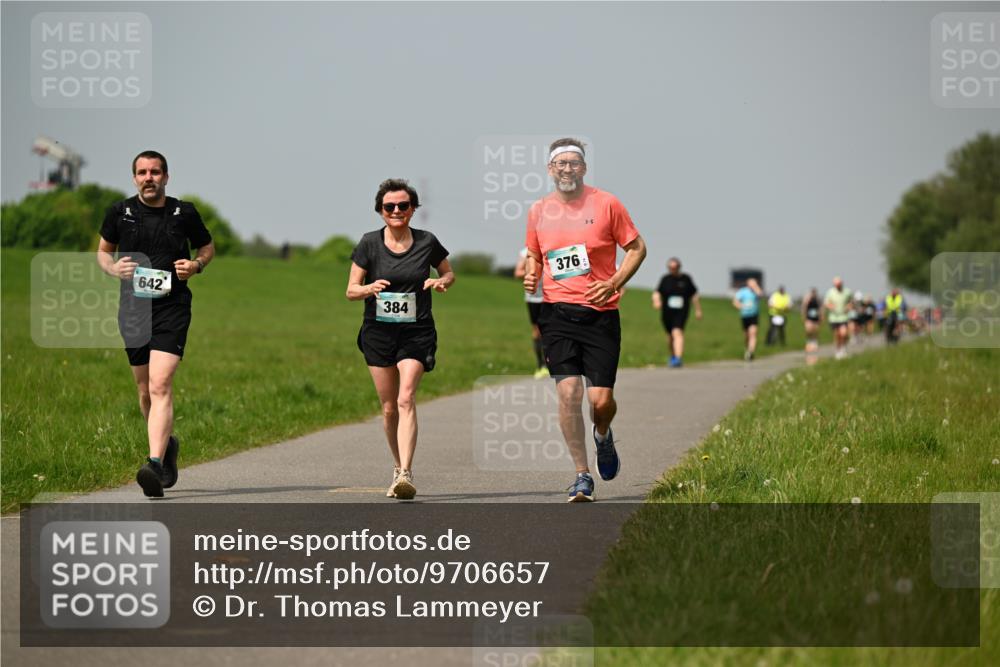 10.05.2026 - 8. Wedeler Halbmarathon Dr. Thomas Lammeyer http://msf.ph/oto/9706657 10.05.2026 11:58:10 Laufen 642, 384, 376 meine-sportfotos.de