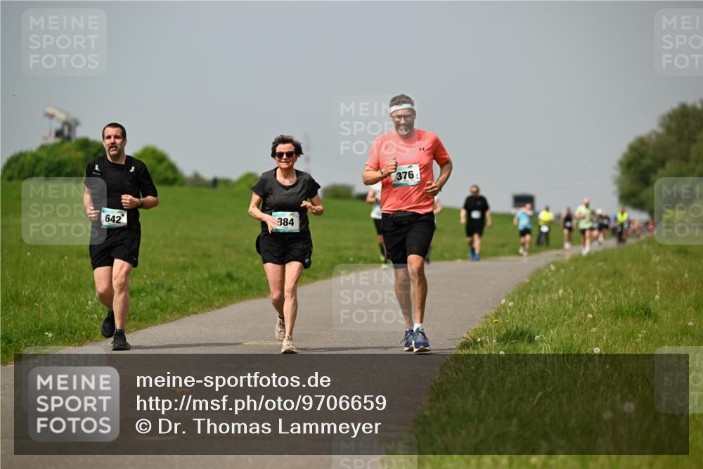 10.05.2026 - 8. Wedeler Halbmarathon Dr. Thomas Lammeyer http://msf.ph/oto/9706659 10.05.2026 11:58:10 Laufen 642, 384, 376 meine-sportfotos.de