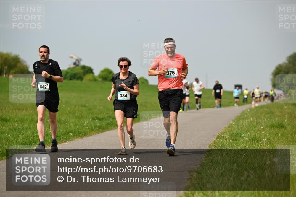 10.05.2026 - 8. Wedeler Halbmarathon Dr. Thomas Lammeyer http://msf.ph/oto/9706683 10.05.2026 11:58:12 Laufen 642, 384, 376 meine-sportfotos.de